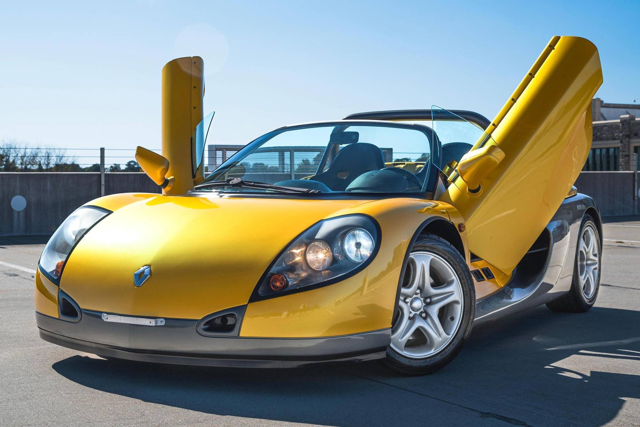 1998 Renault Sport Spider sold at auction for $62,500