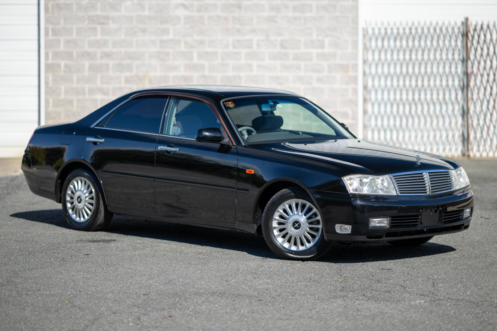 1999 Nissan Cedric sold at auction for $6,000