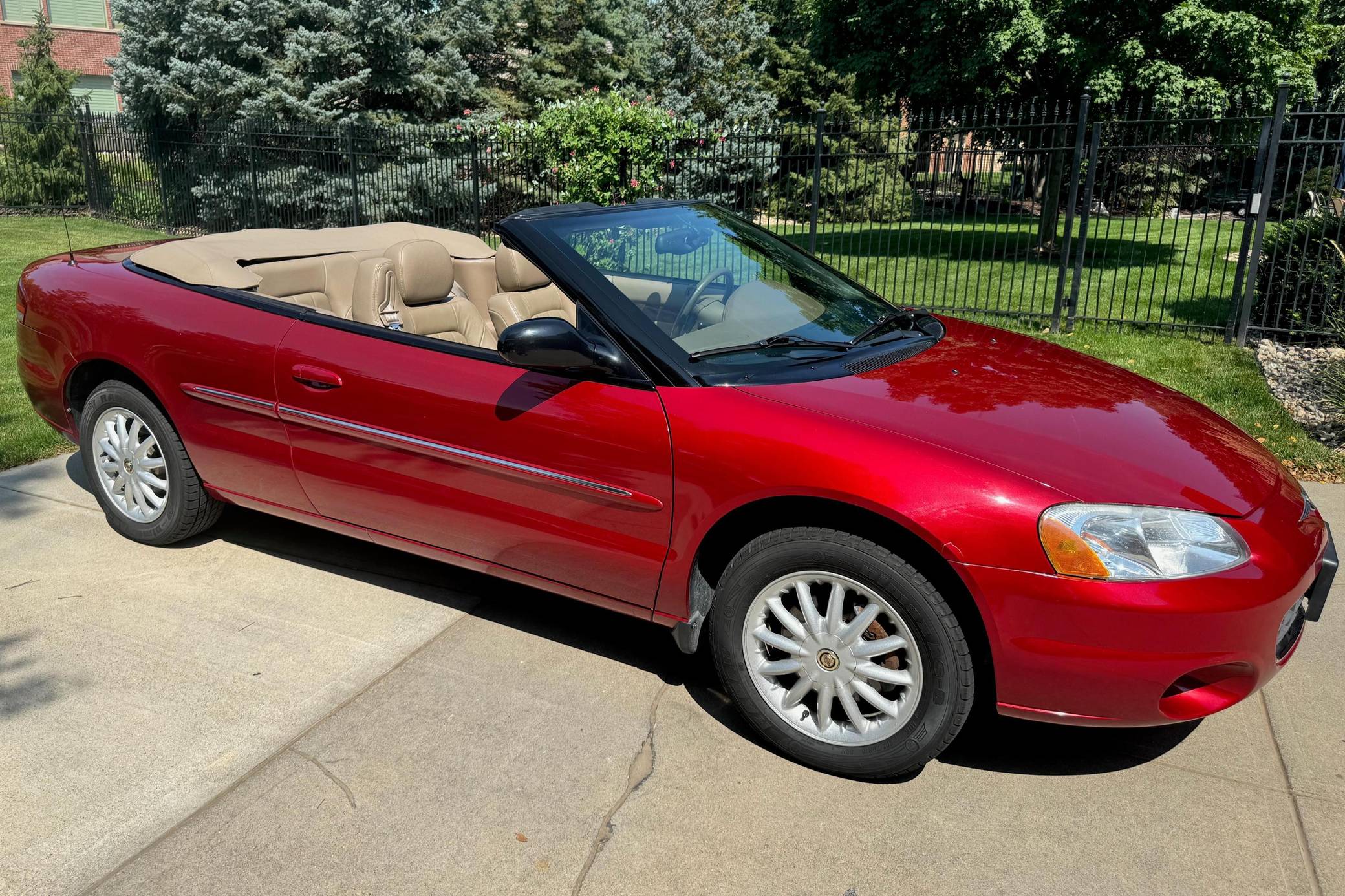 2002 Chrysler Sebring sold at auction for $3,850