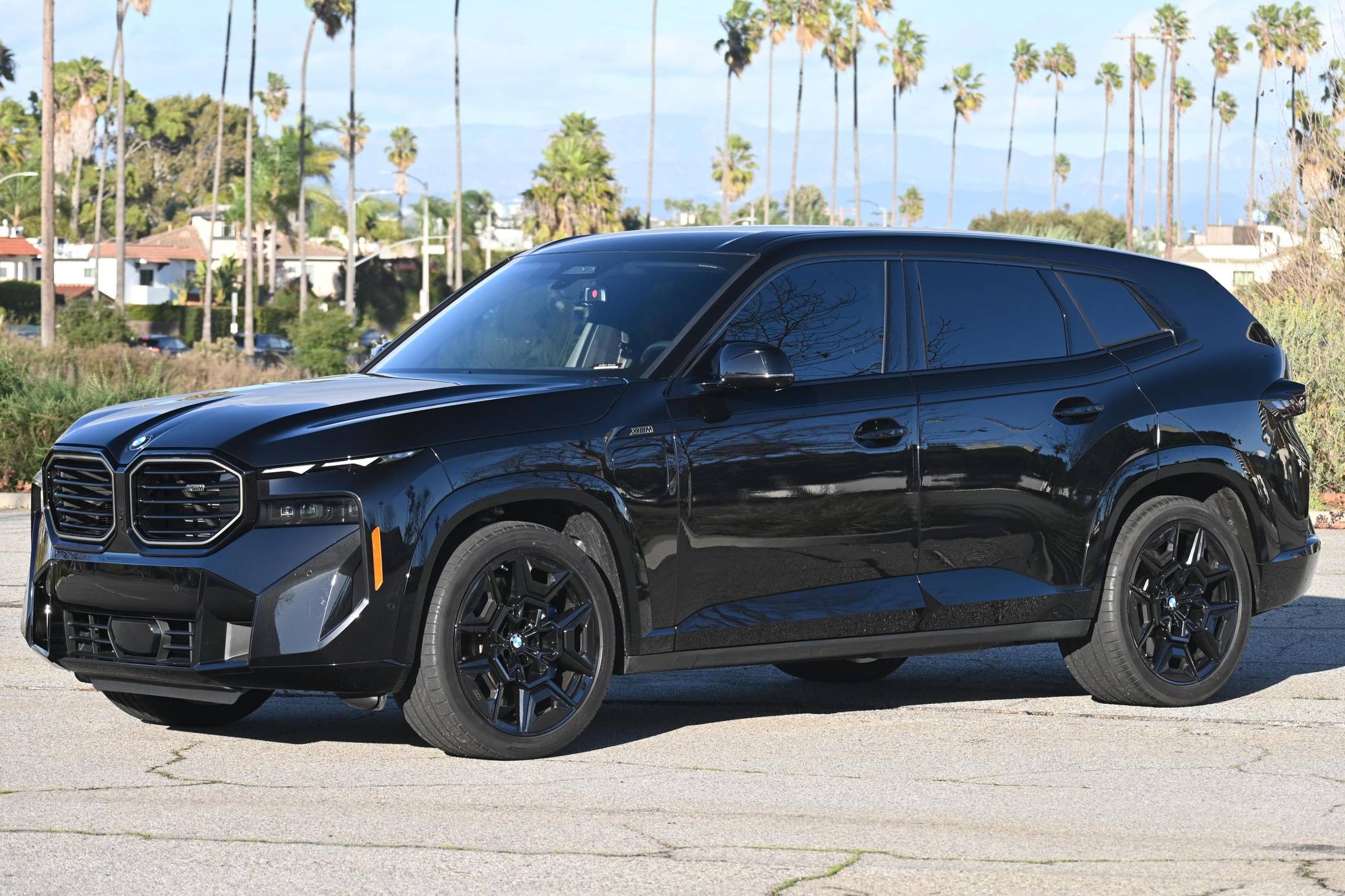 2023 BMW XM sold at auction for $87,501