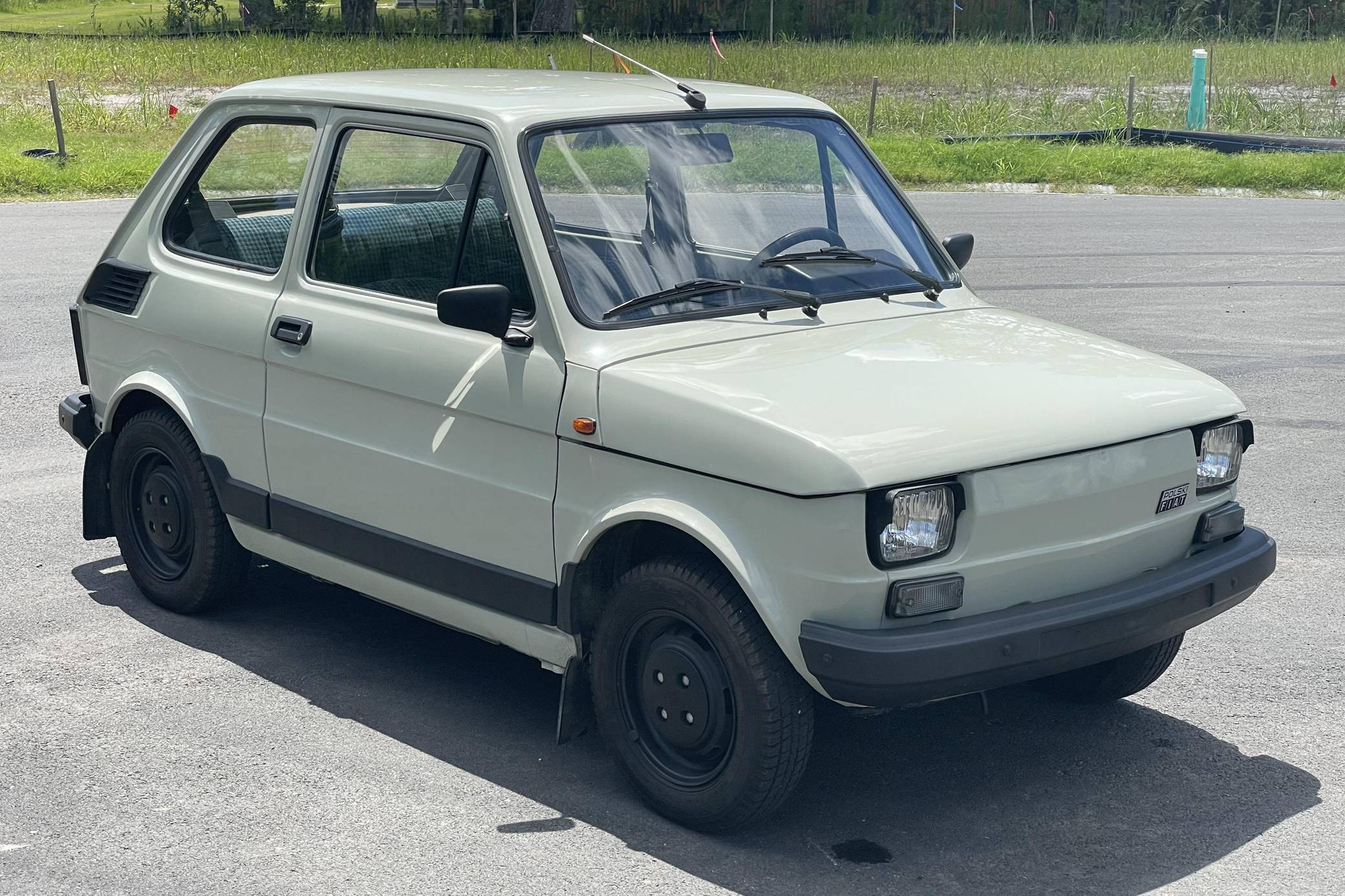 1990 Fiat 126 sold at auction for $8,270