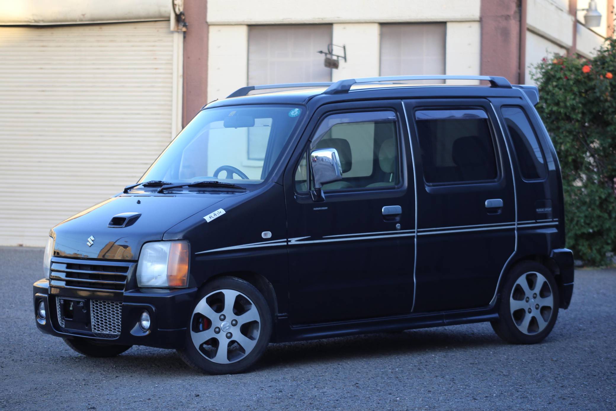 1997 Suzuki Wagon R sold at auction for $5,611