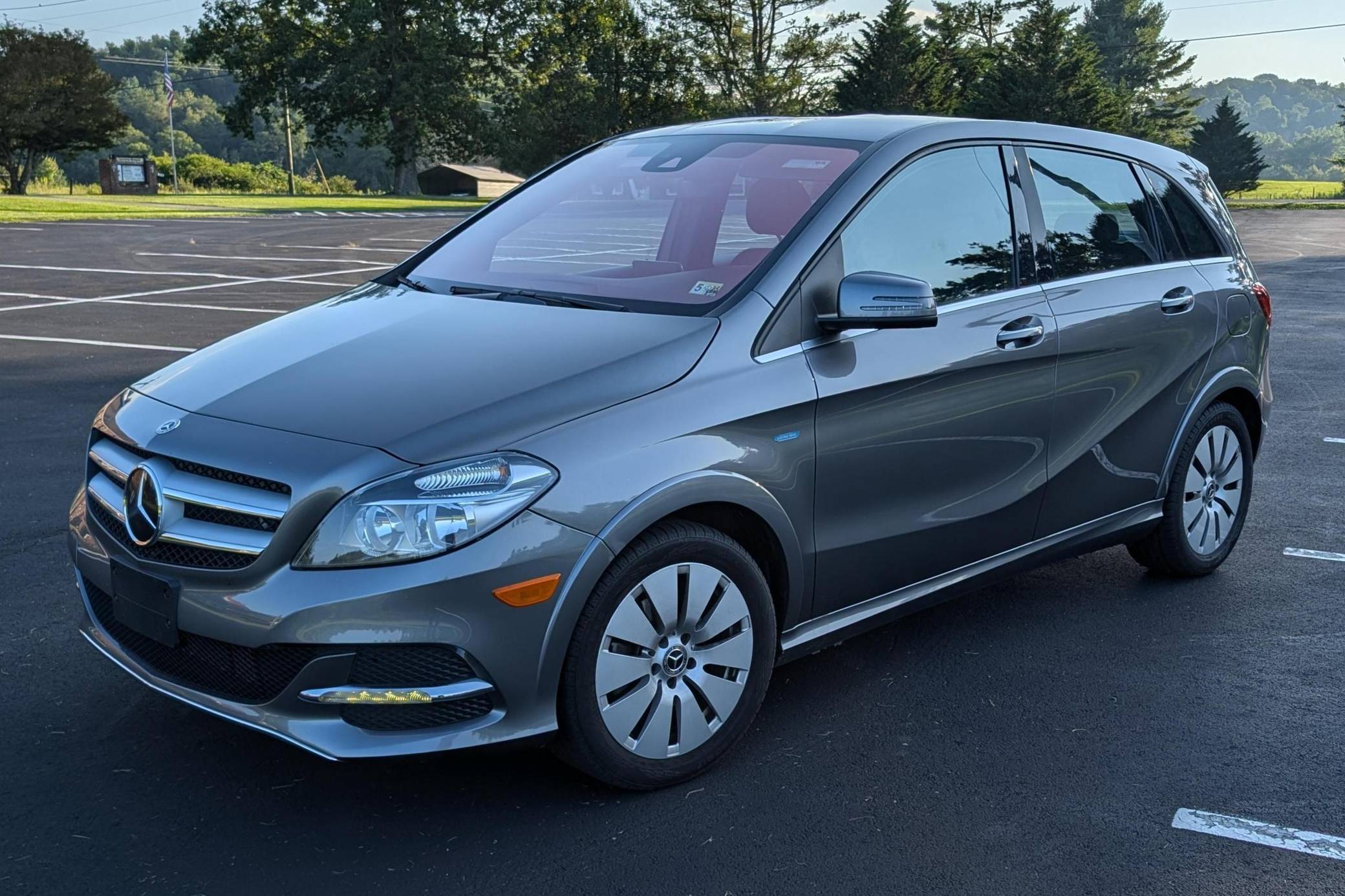 2017 Mercedes-Benz B-Class sold at auction for $7,650