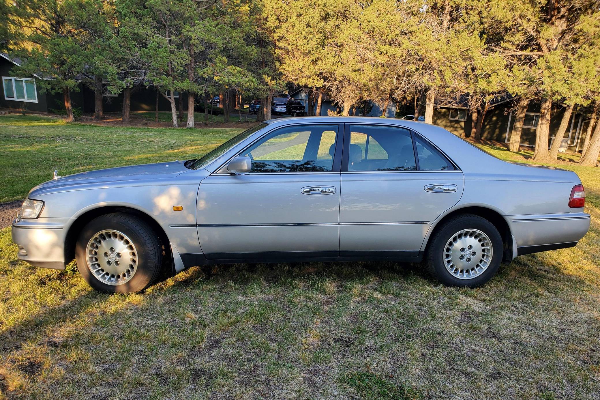 1996 Nissan Cima sold at auction for $5,500