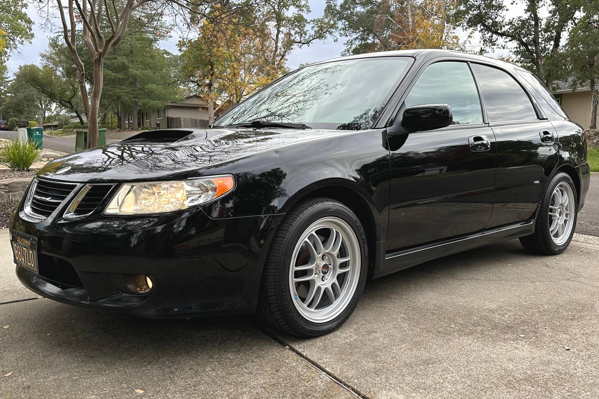 2005 Saab 9-2X sold at auction for $8,969
