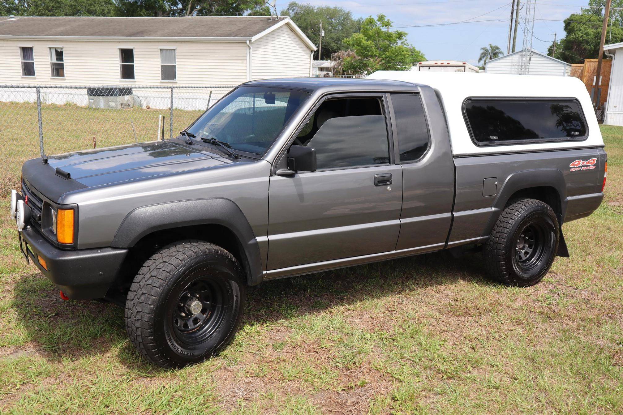 1988 Mitsubishi Mighty Max sold at auction for $5,250