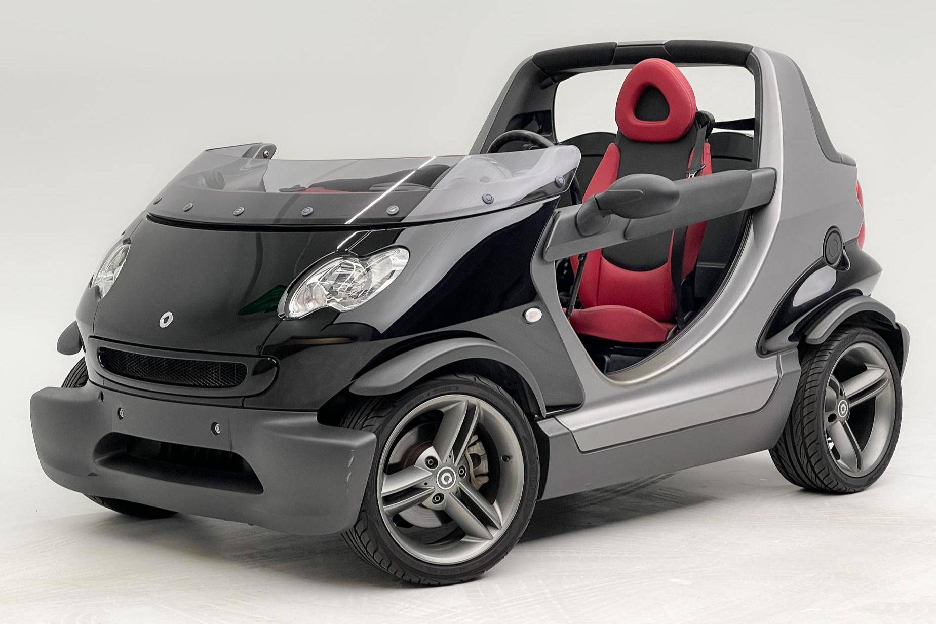 2004 Smart Crossblade sold at auction for $37,000