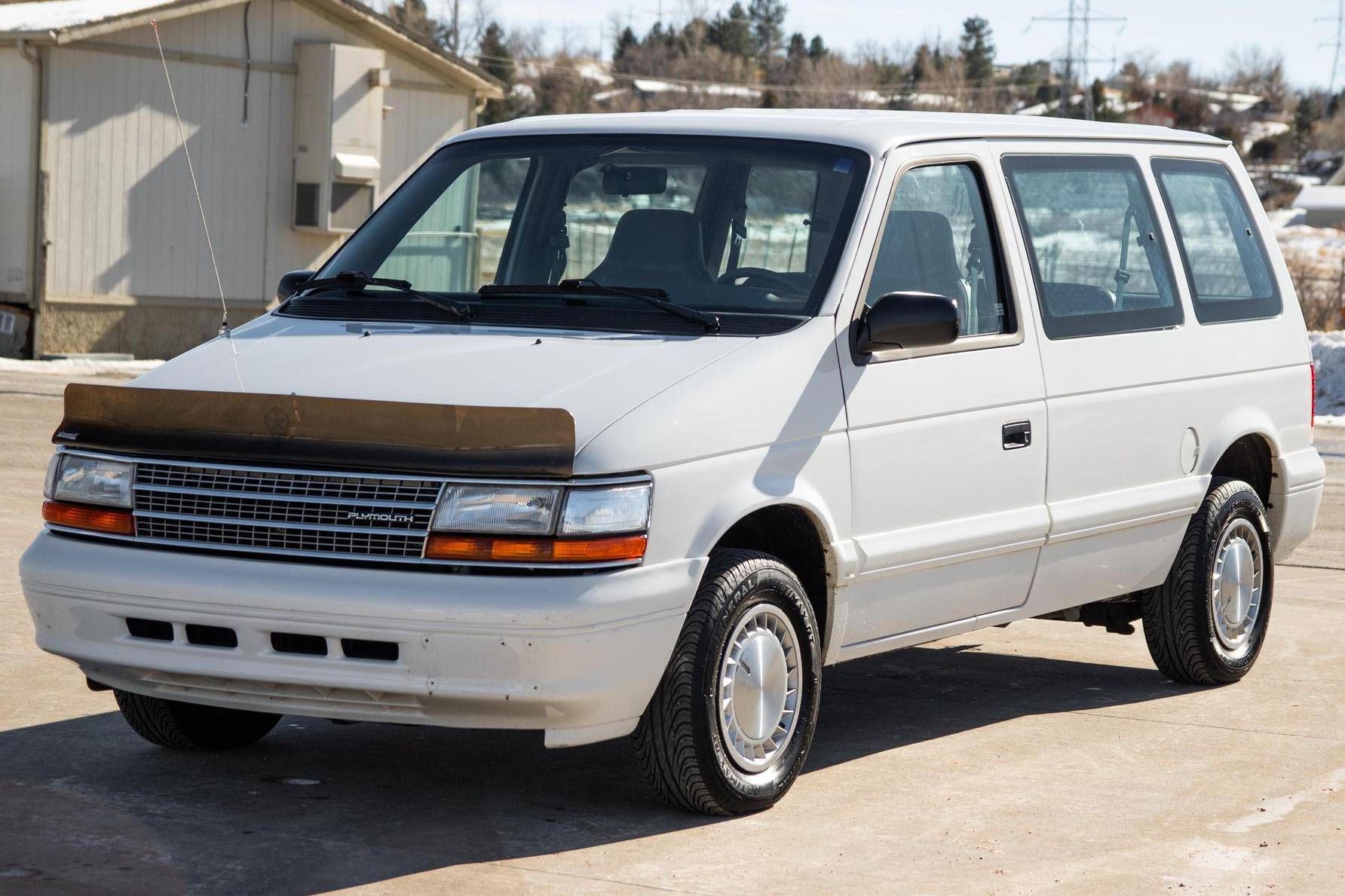 1994 Plymouth Voyager sold at auction for $6,600
