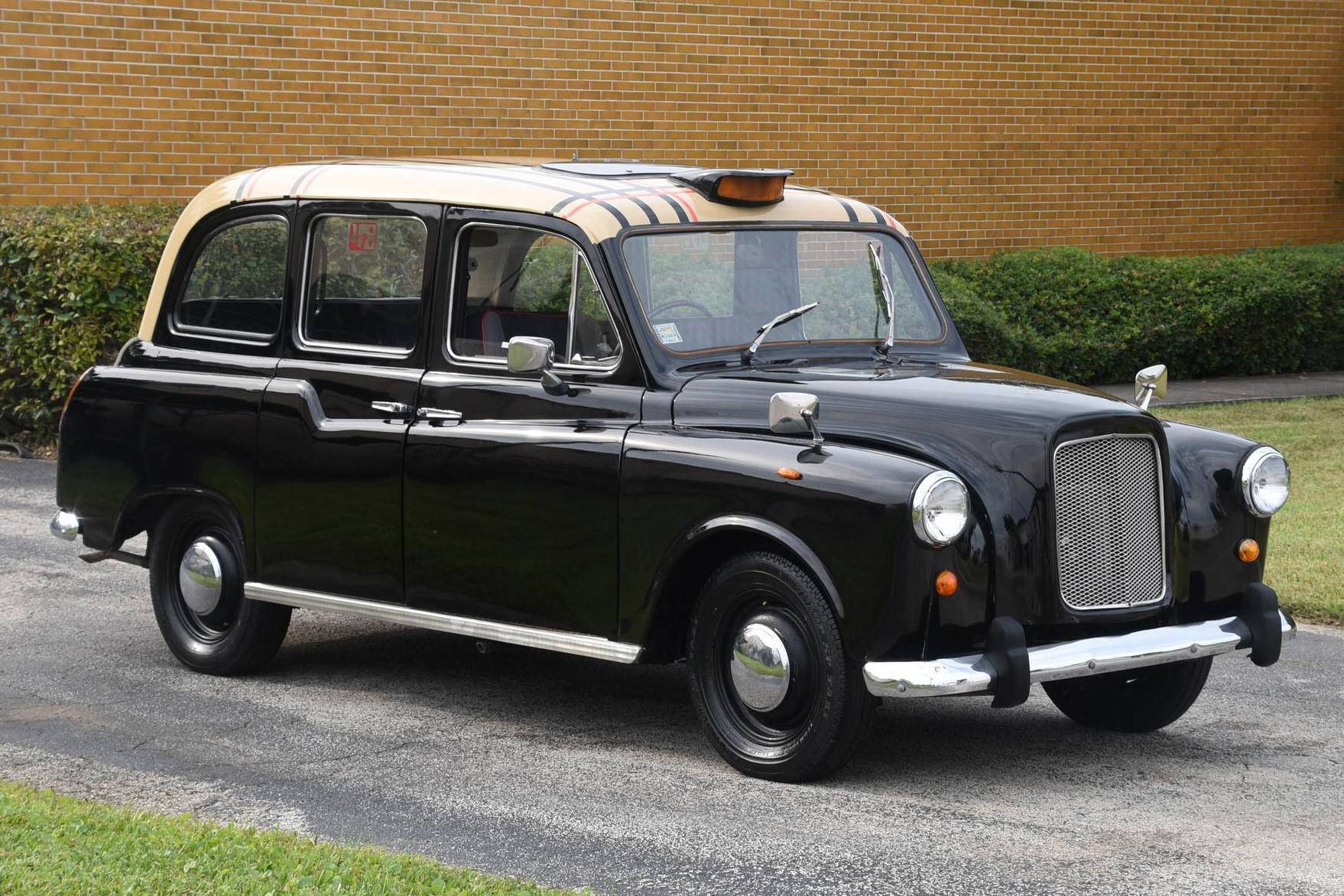 1982 Austin FX4 sold at auction for $5,700