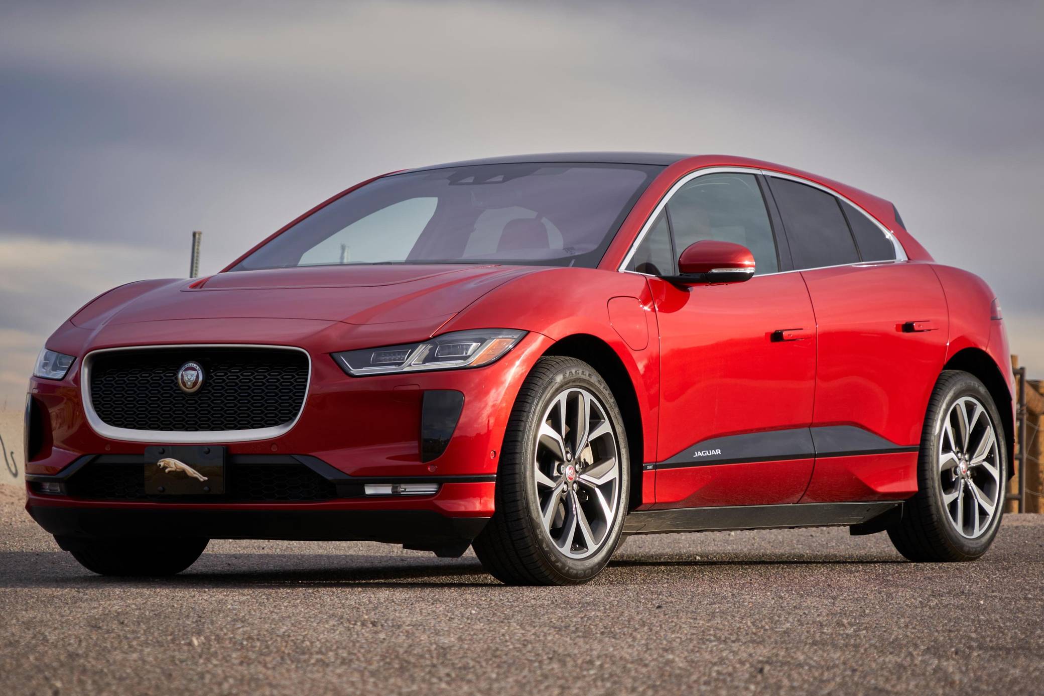 2020 Jaguar I-PACE sold at auction for $33,000