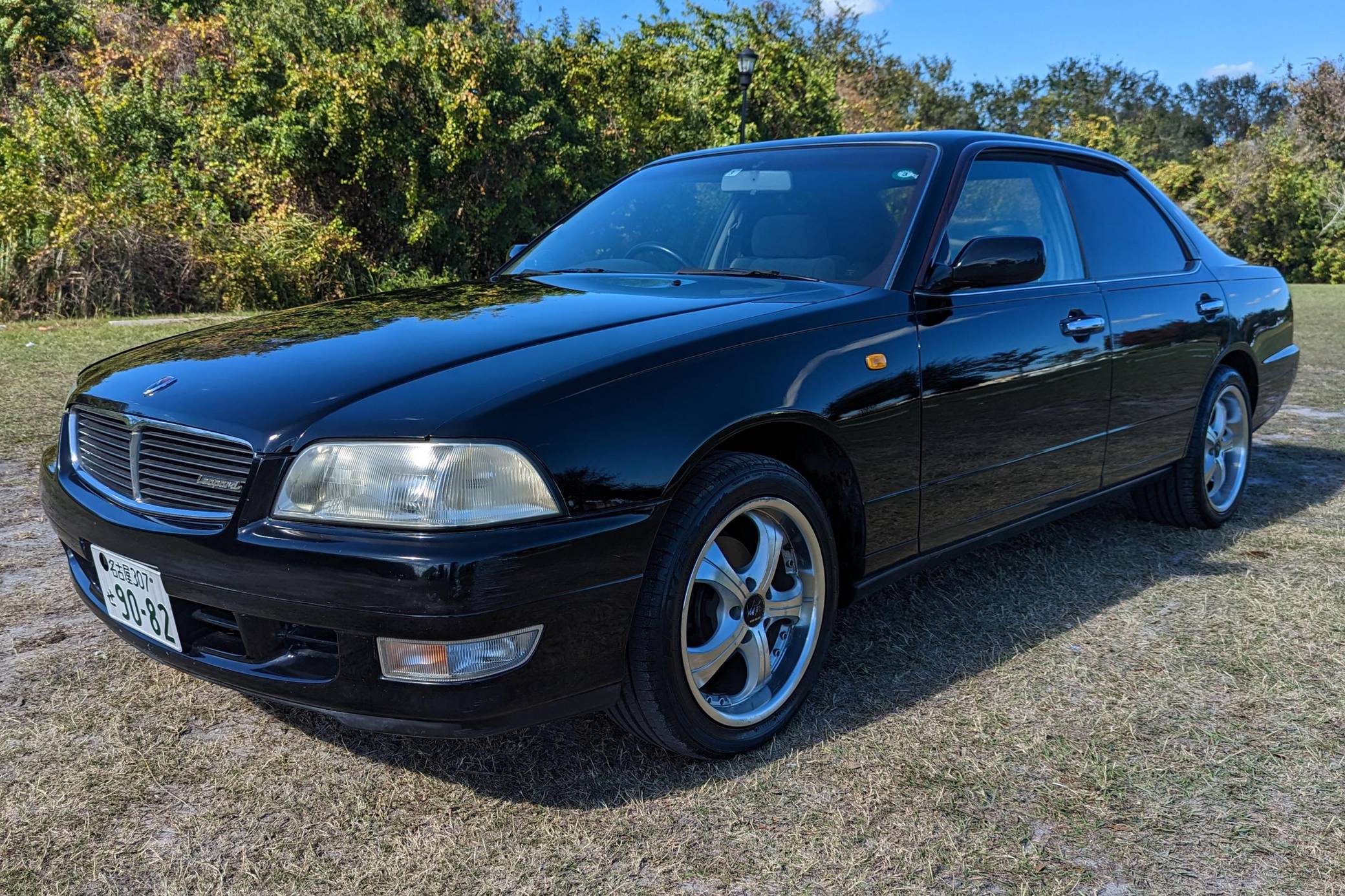 1997 Nissan Leopard sold at auction for $6,445
