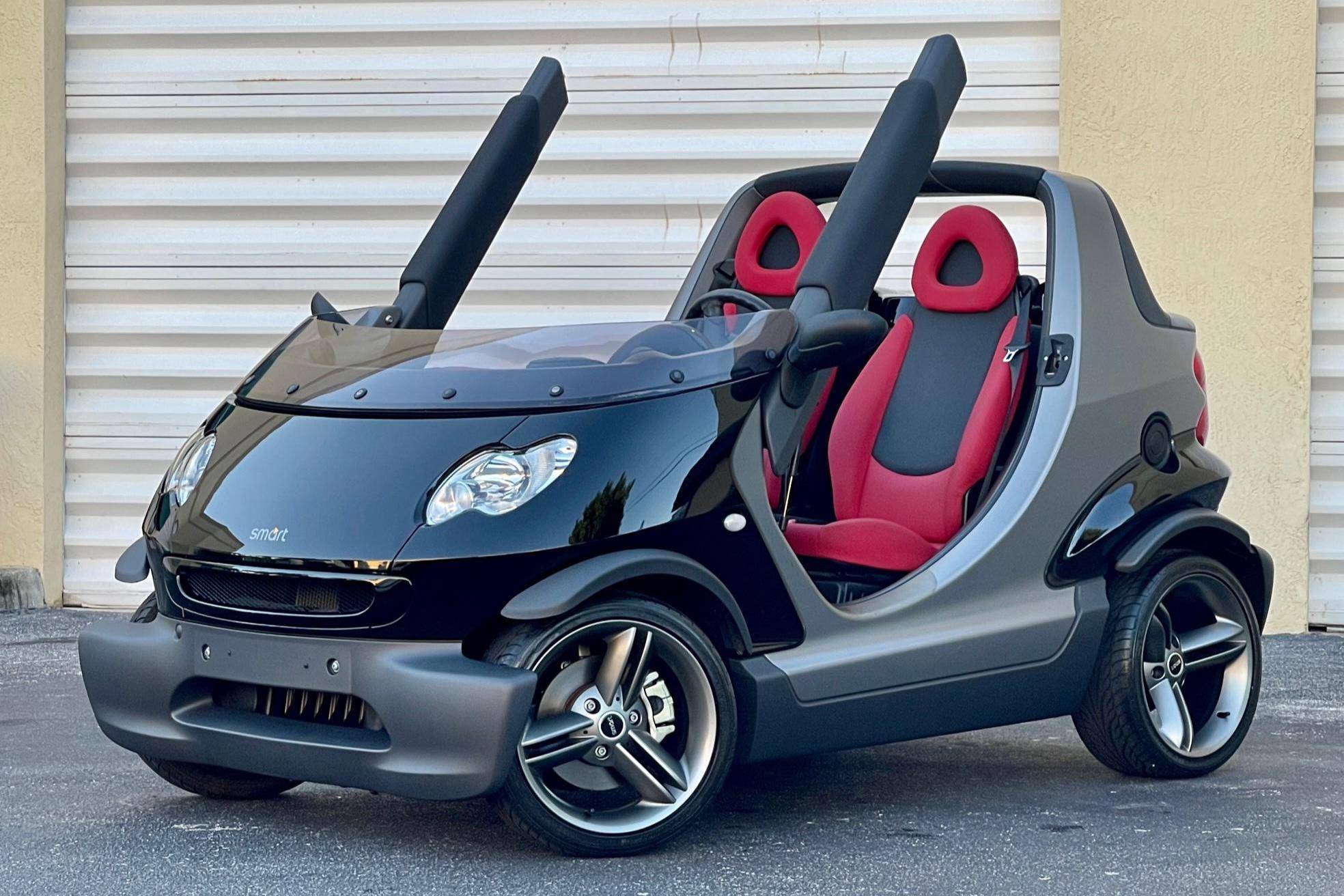 2002 Smart Crossblade sold at auction for $55,000