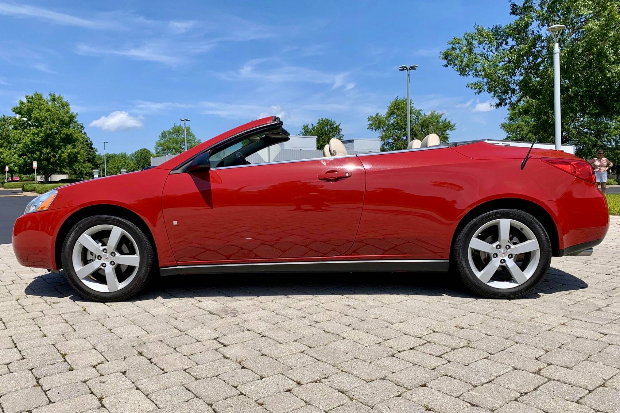 2007 Pontiac G6 sold at auction for $9,500