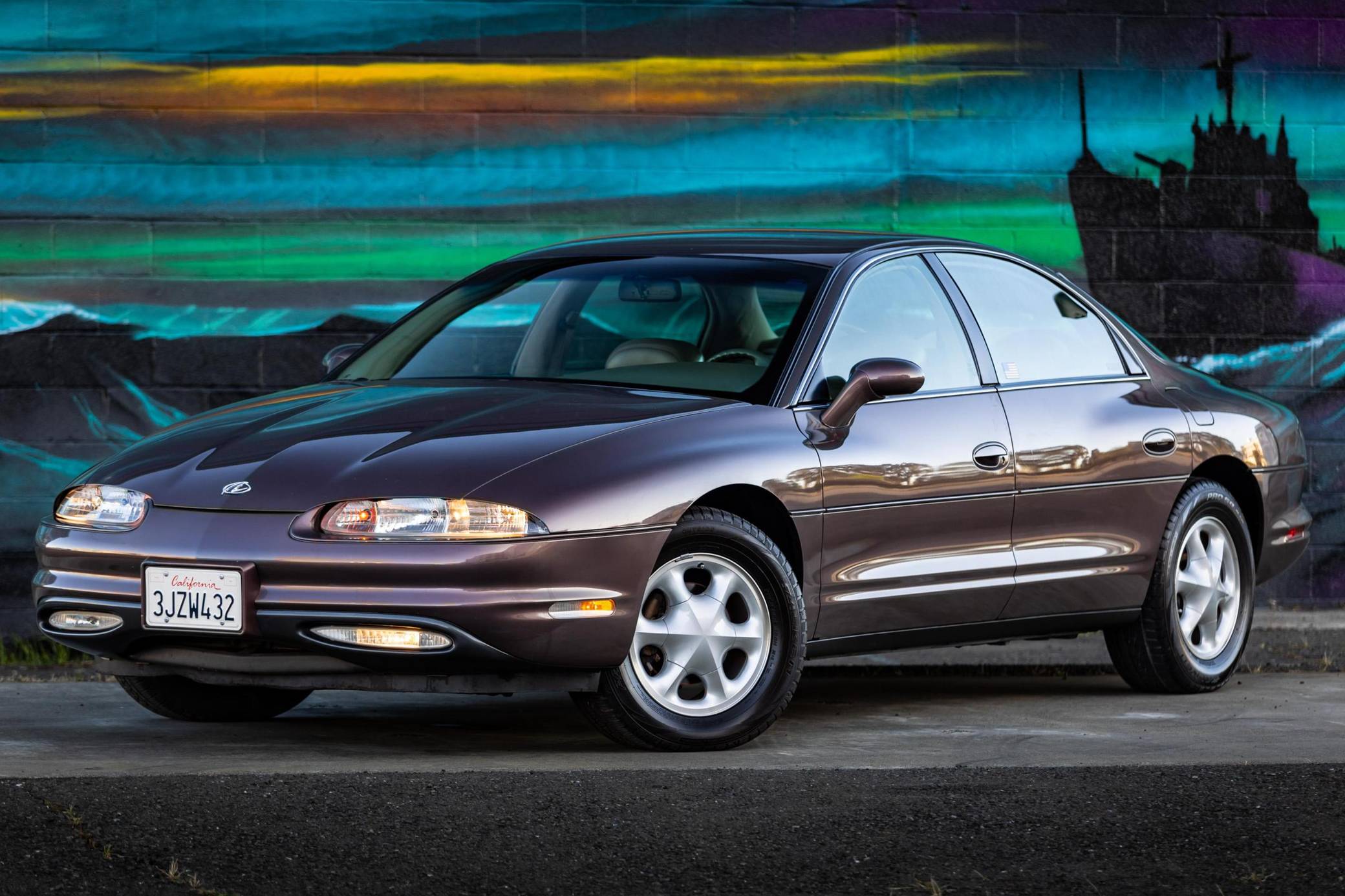 1995 Oldsmobile Aurora sold at auction for $6,500