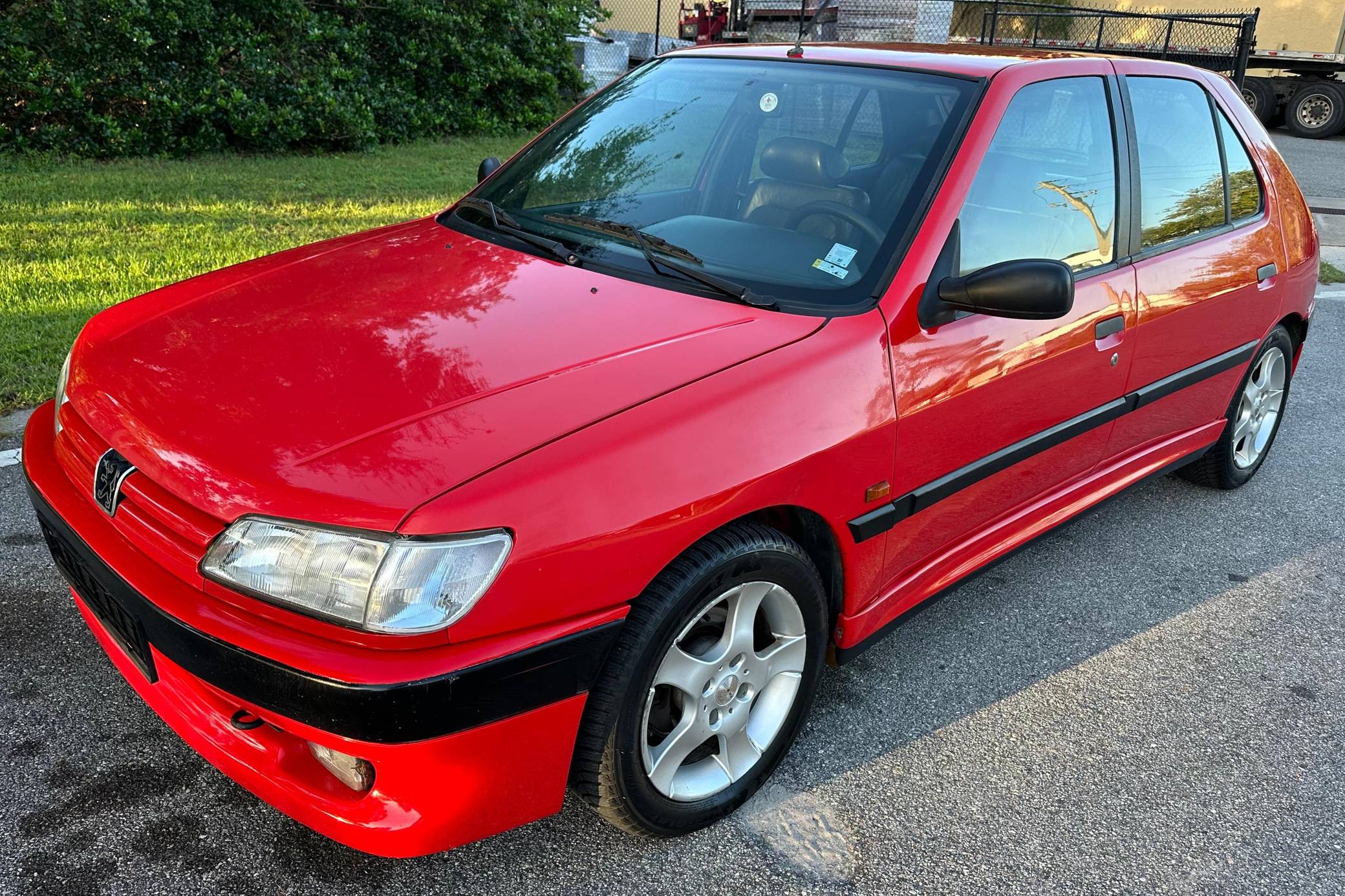 1995 Peugeot 306 sold at auction for $7,000