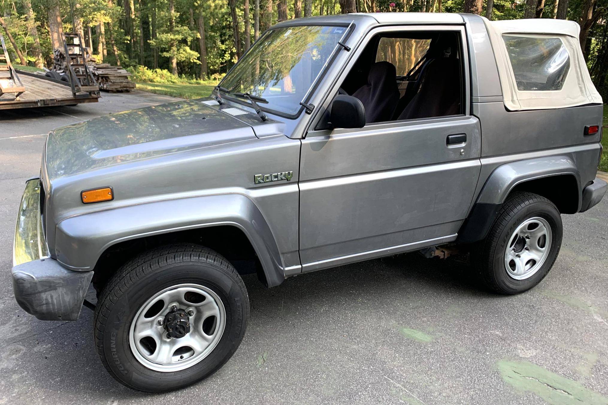 1990 Daihatsu Rocky sold at auction for $4,100