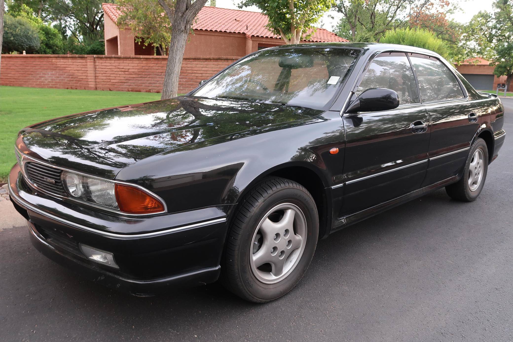 1991 Mitsubishi Diamante sold at auction for $6,400