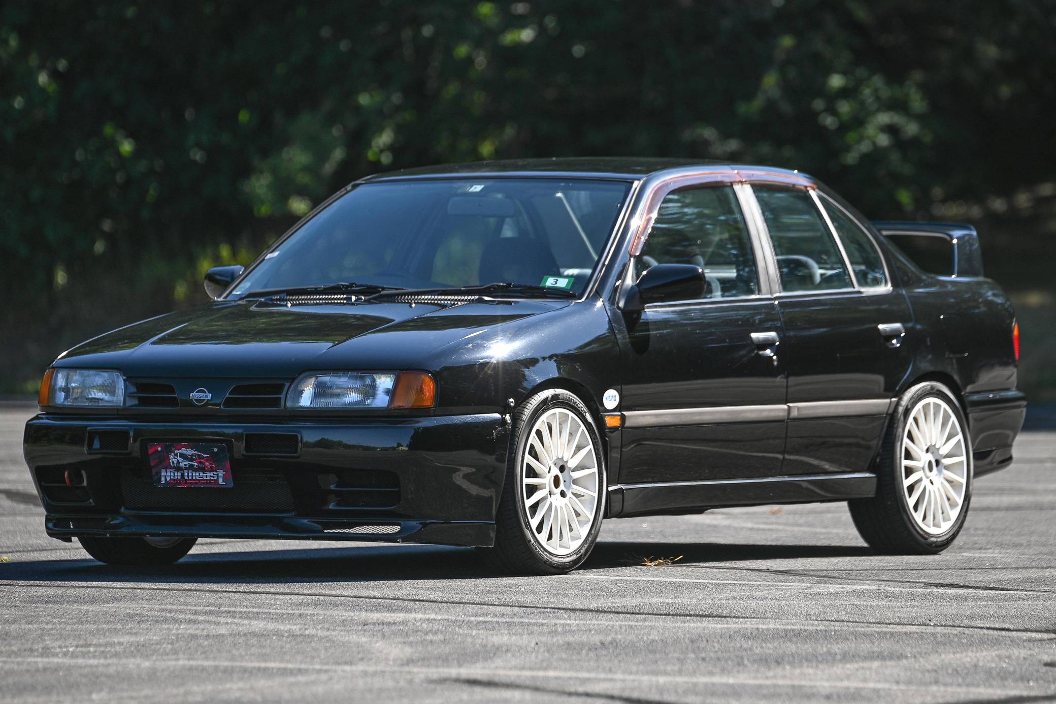 1994 Nissan Primera sold at auction for $8,015