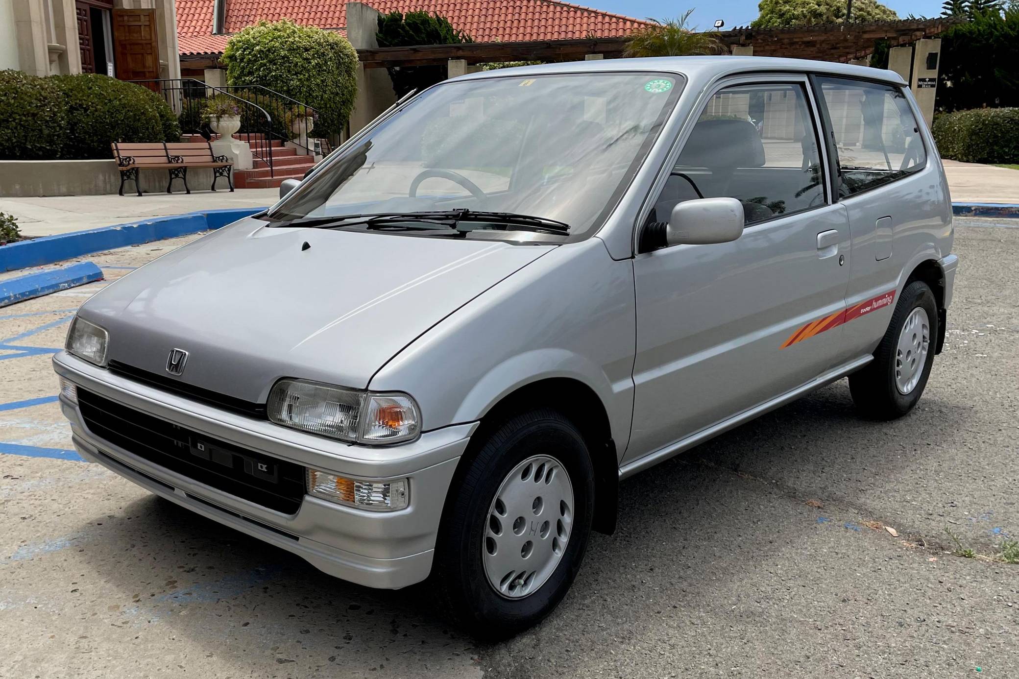 1995 Honda Today sold at auction for $5,100