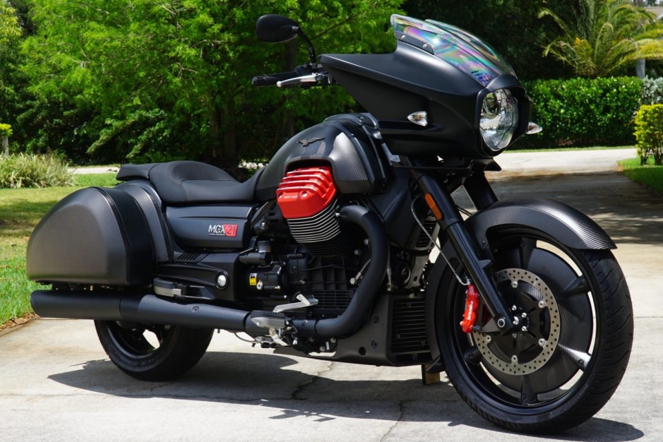 2017 Moto Guzzi MGX-21 sold at auction for $18,500