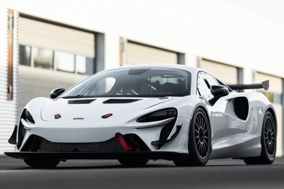 2023 McLaren Vintage Racing sold at auction for $211,000