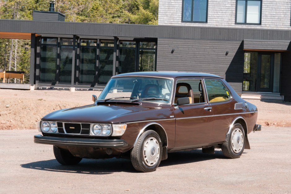 1977 Saab 99 sold at auction for $7,100