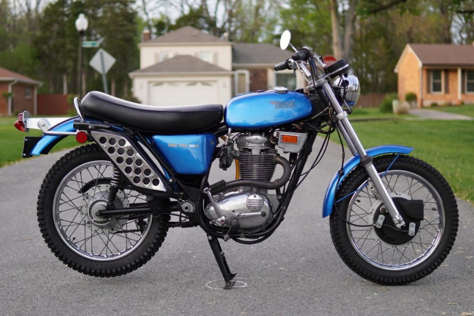 1972 BSA Gold Star sold at auction for $2,000