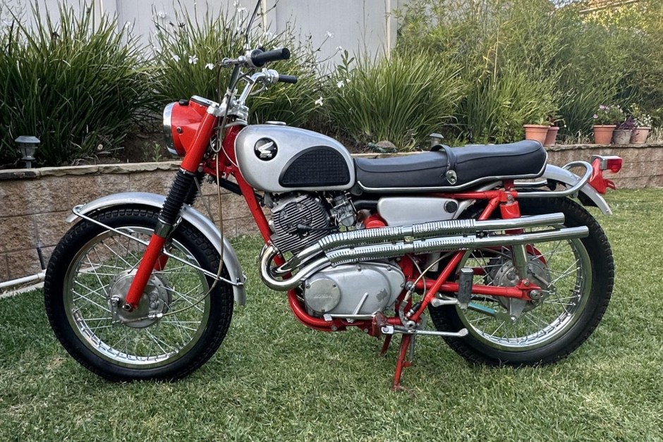 1963 Honda CL72, CB72, CA72, & C72 sold at auction for $15,500