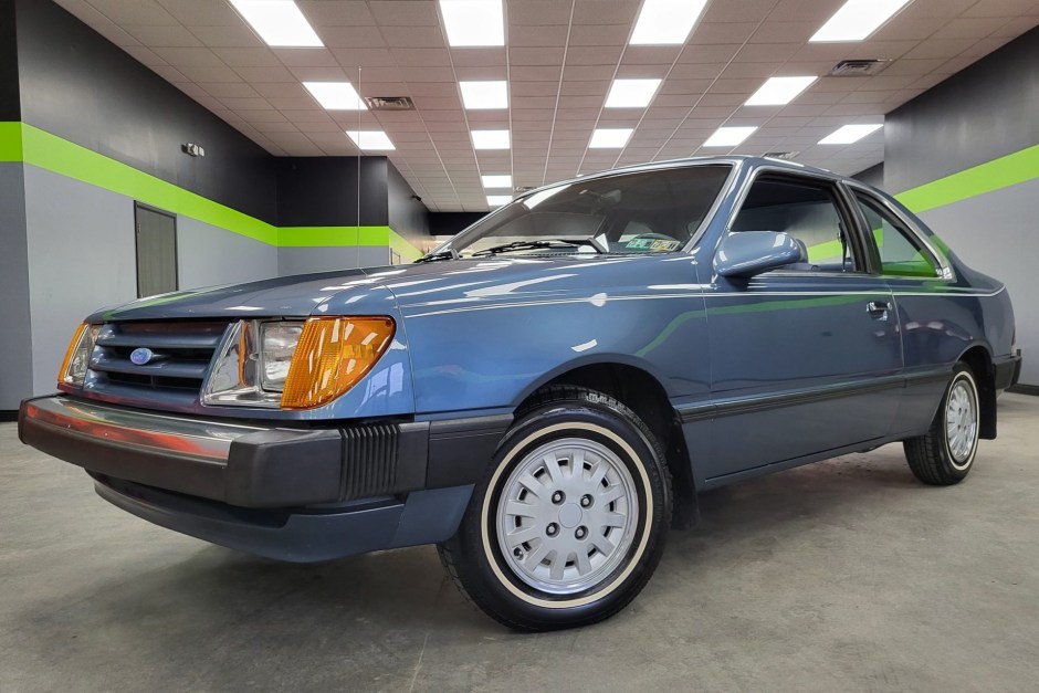 1985 Ford Tempo sold at auction for $3,397