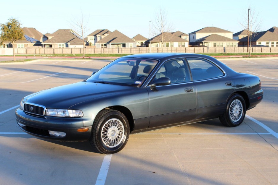 1992 Mazda 929 (excluding Cosmo) sold at auction for $13,000