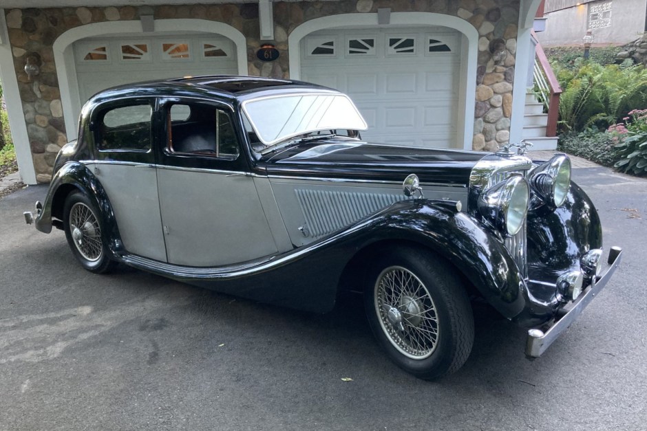 1948 Jaguar Mk IV sold at auction for $32,000