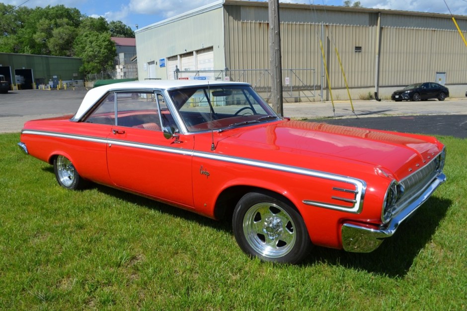 1964 Dodge 330, 440, & 880 sold at auction for $23,500