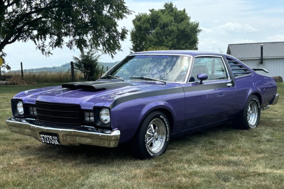 1976 Plymouth Volare sold at auction for $9,818