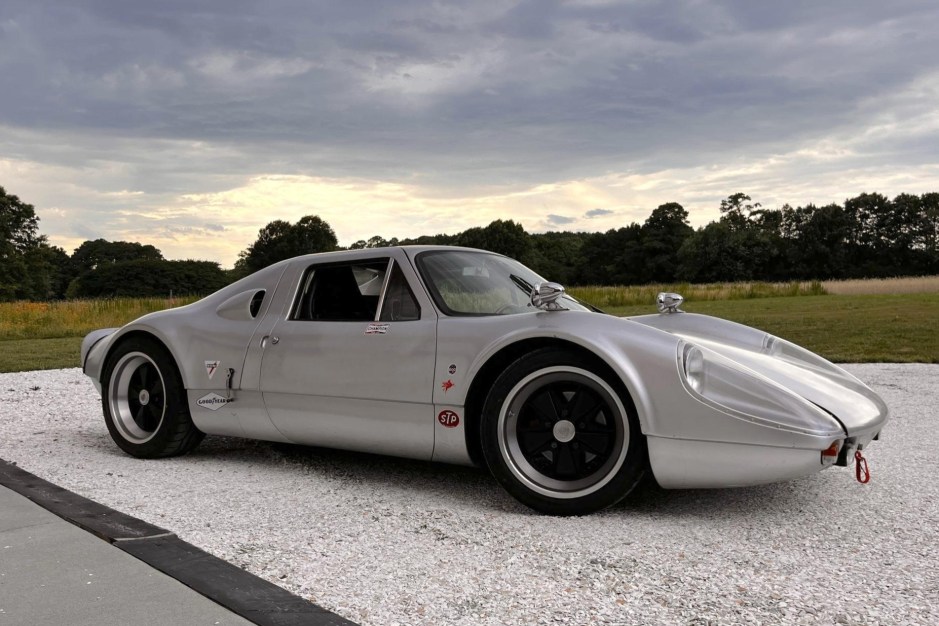 2005 Porsche Sports Prototypes sold at auction for $94,908