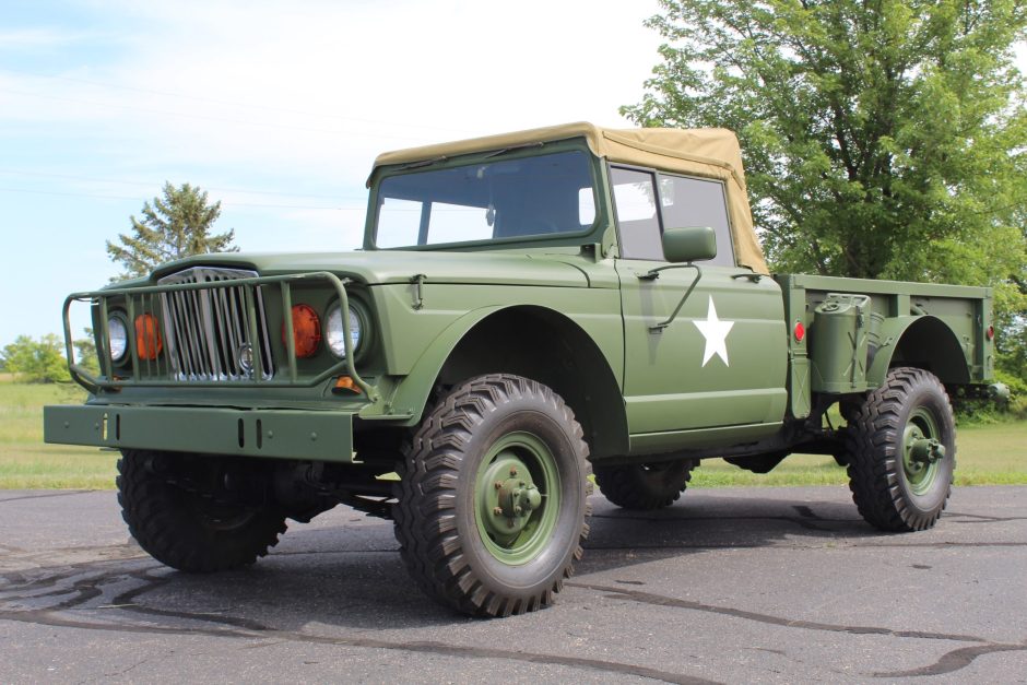 1967 Kaiser M715 sold at auction for $12,000