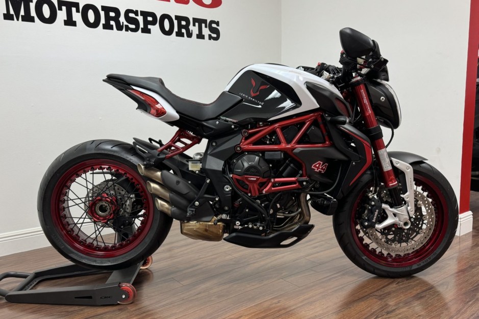 2016 MV Agusta B3 sold at auction for $29,000