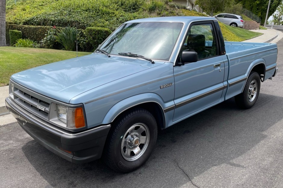 1986 Mazda B2000 sold at auction for $9,500