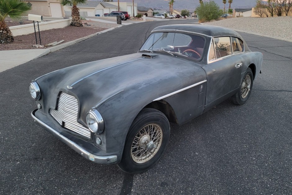 1957 Aston Martin DB2, DB2/4, and DB Mark III sold at auction for $50,000