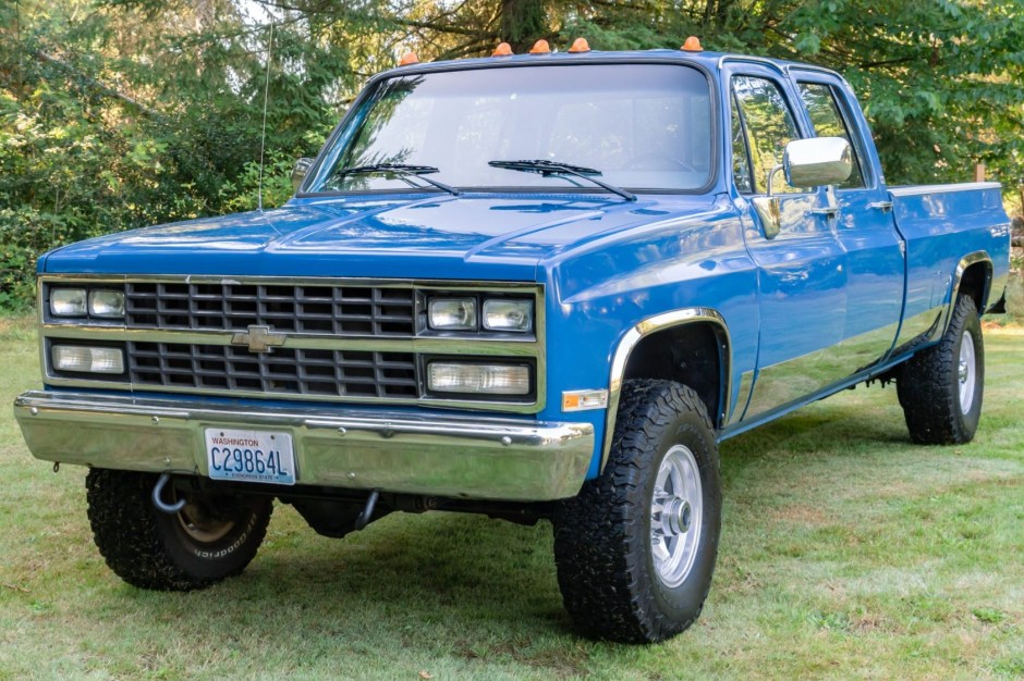 1989 Chevrolet V Conventional sold at auction for $16,500