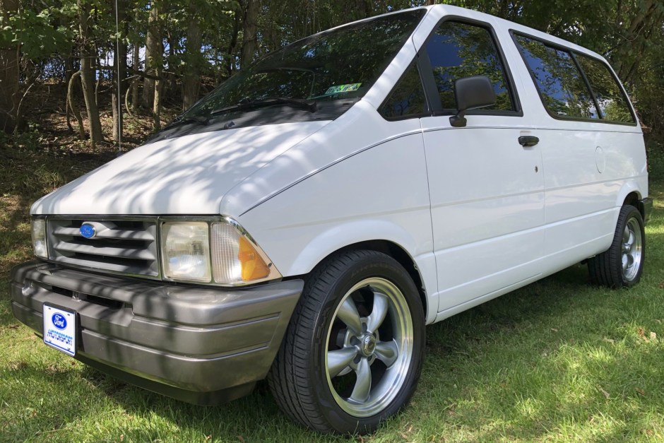 1996 Ford Aerostar sold at auction for $7,600