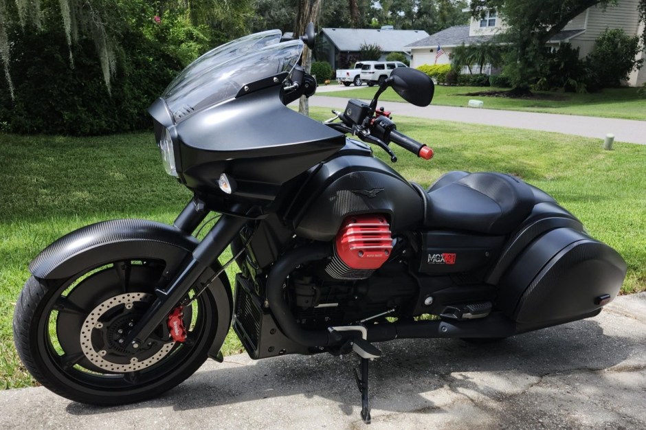 2017 Moto Guzzi MGX-21 sold at auction for $12,000