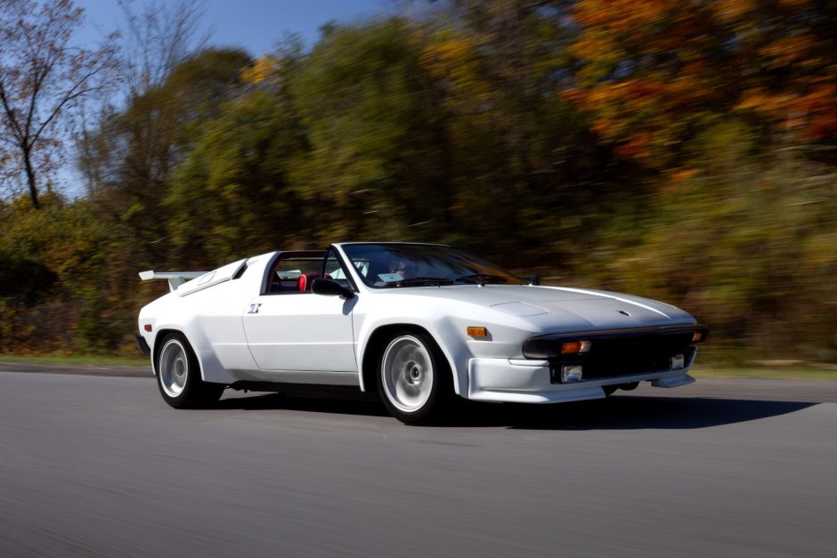 1988 Lamborghini Jalpa sold at auction for $174,500