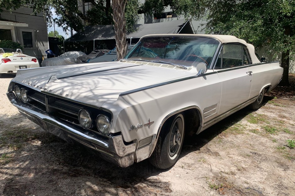 1964 Oldsmobile Starfire sold at auction for $3,800
