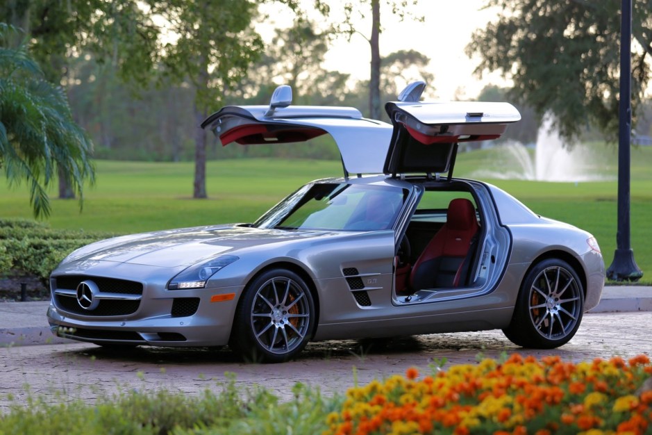 2011 Mercedes-Benz SLS-Class sold at auction for $223,250