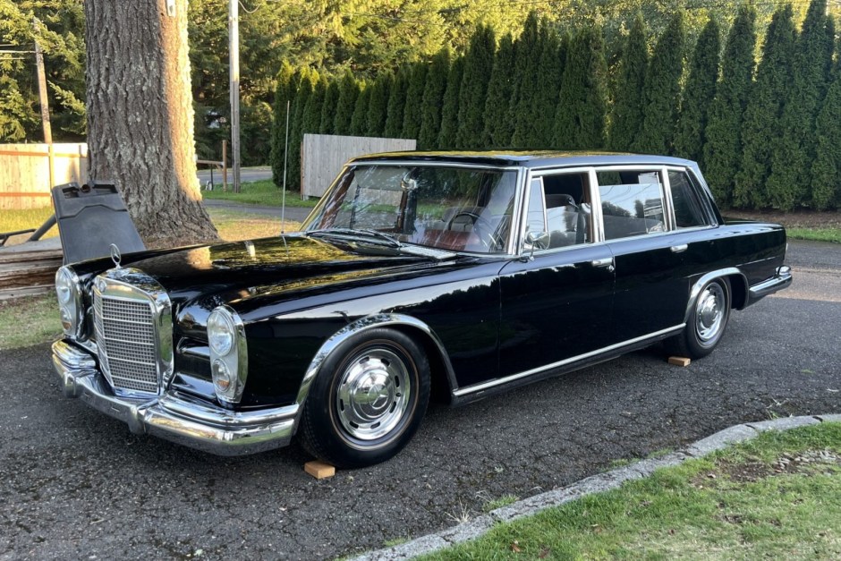 1965 Mercedes-Benz 600 sold at auction for $50,249