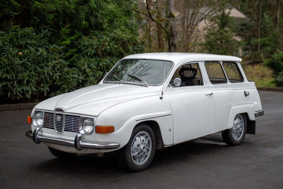 1969 Saab 95 sold at auction for $5,600