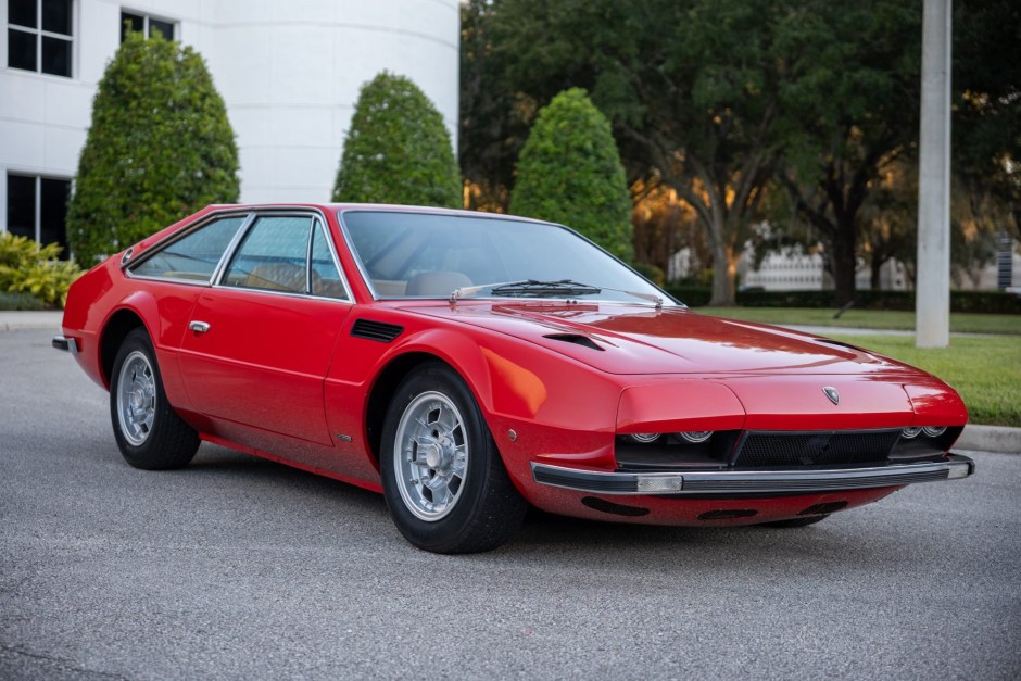 1971 Lamborghini Jarama sold at auction for $120,000