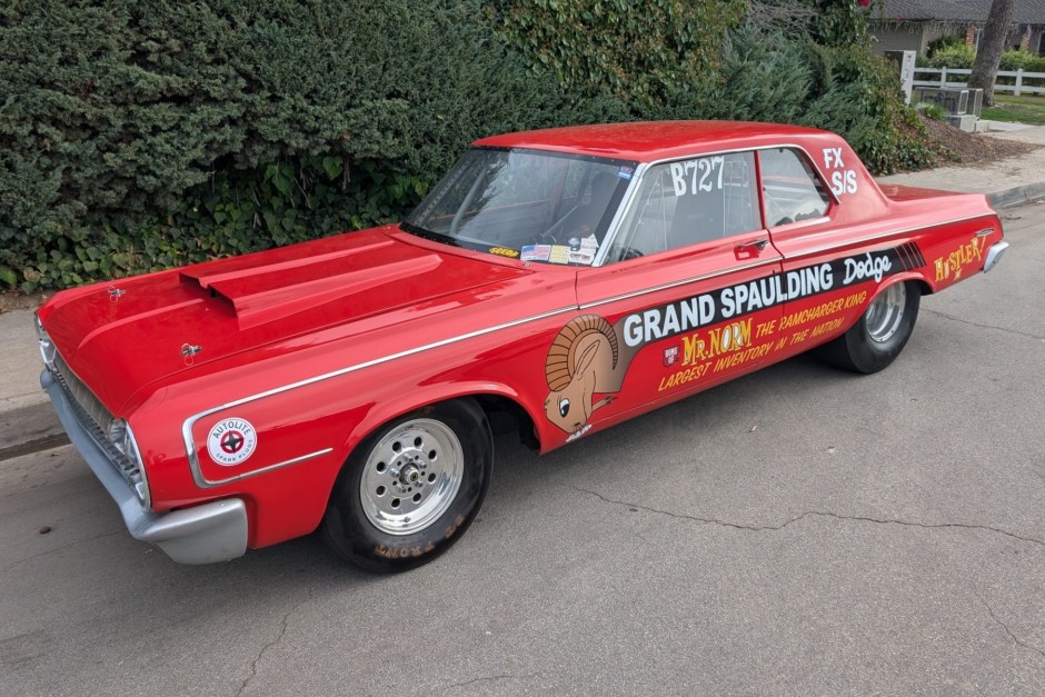 1964 Dodge 330, 440, & 880 sold at auction for $16,000