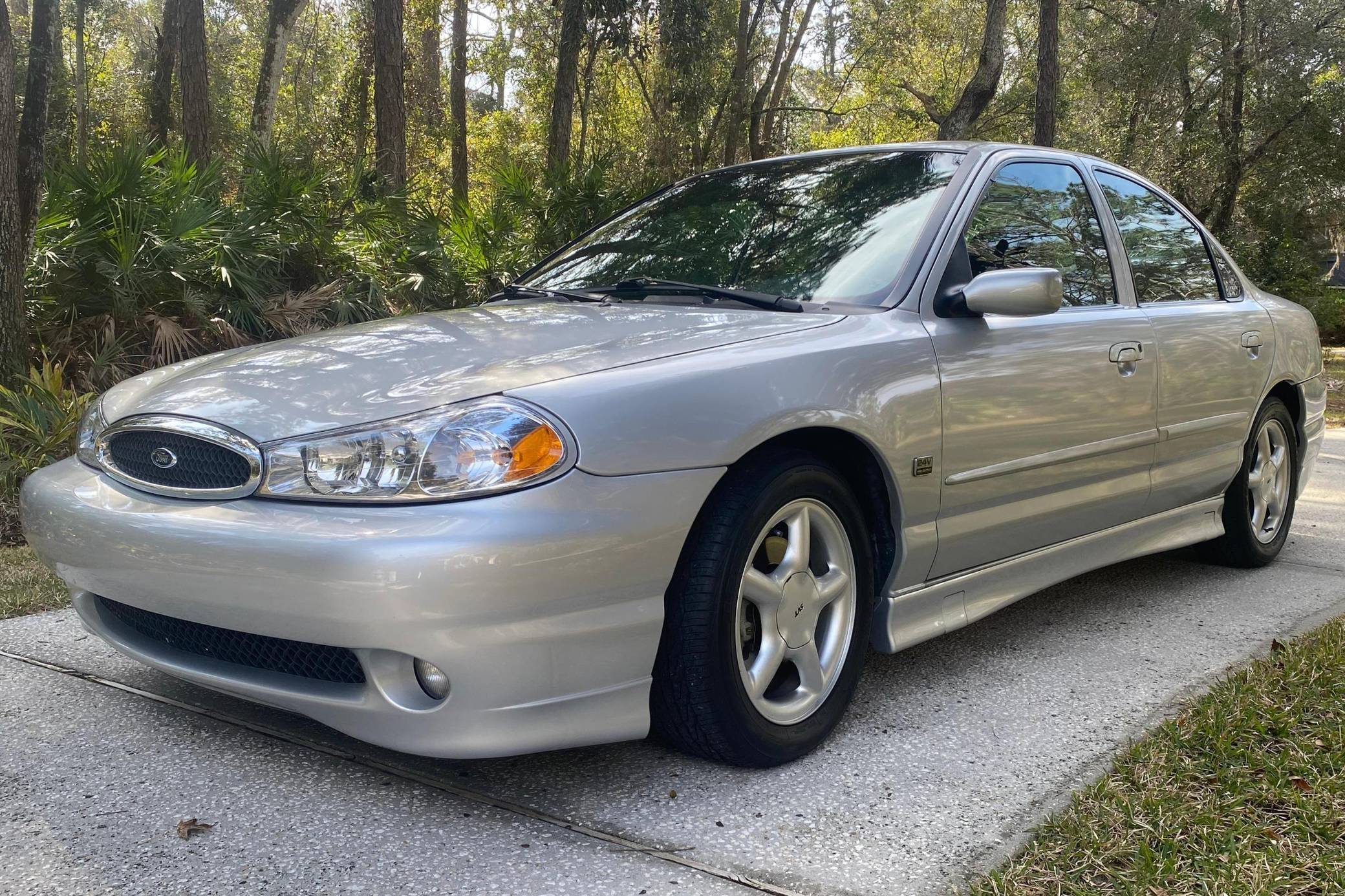 1998 Ford Contour sold at auction for $12,100