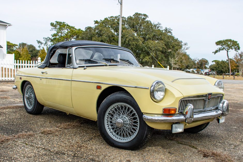 1969 MG C sold at auction for $11,000